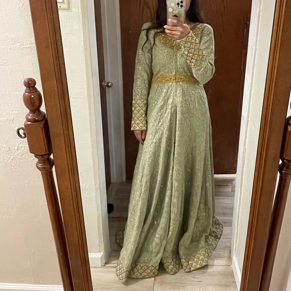 Kaftan style anarkali